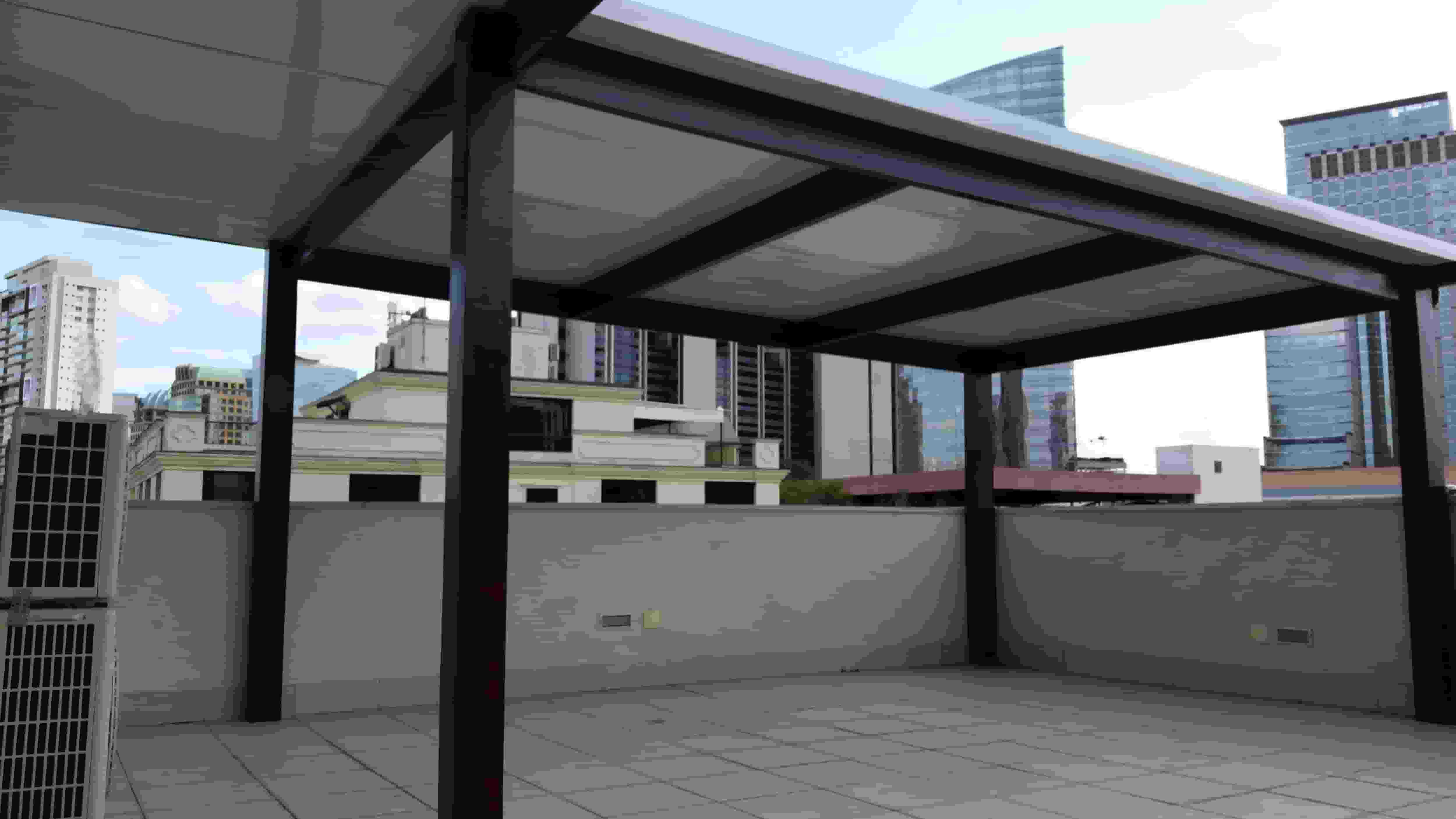 Onde encontrar telhas termoacústicas com qualidade e entrega rápida em SP