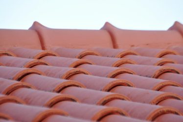 Por que a cobertura de telha cerâmica valoriza o imóvel