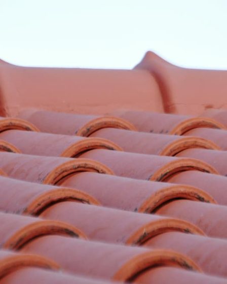 Por que a cobertura de telha cerâmica valoriza o imóvel