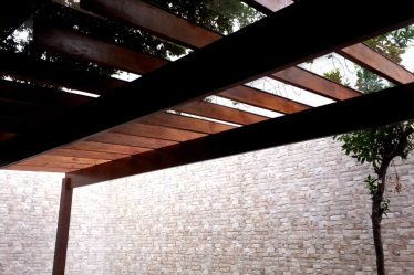 Pergolado de madeira: onde comprar com entrega rápida em São Paulo
